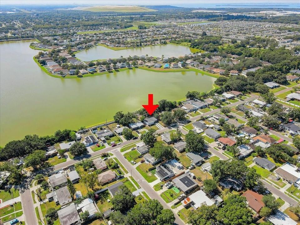 Activo con contrato: $360,000 (3 camas, 2 baños, 1193 Pies cuadrados)