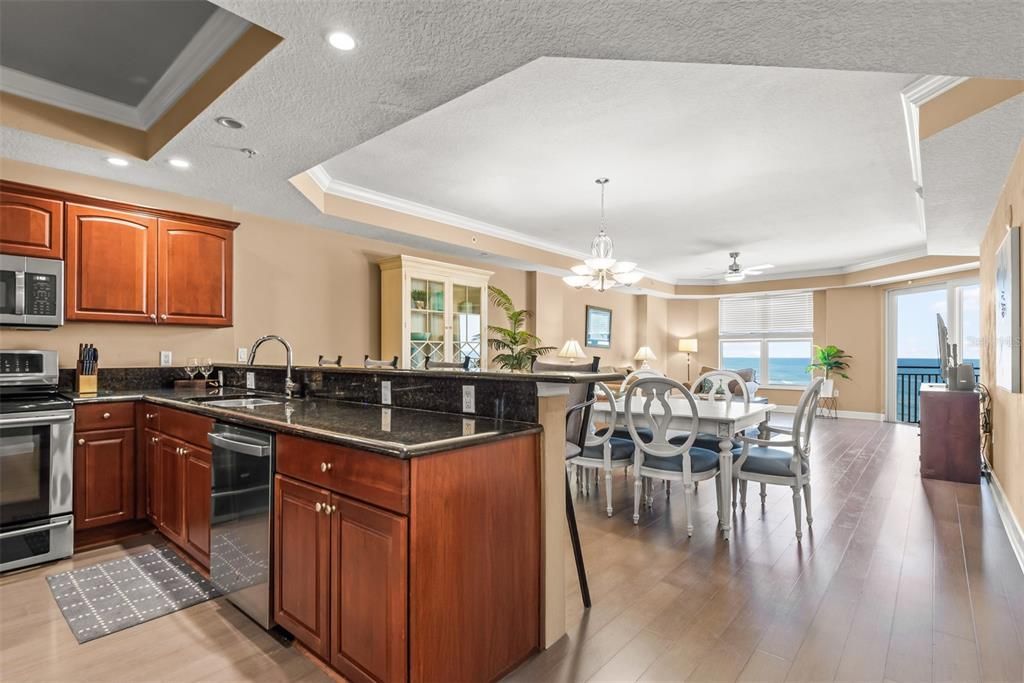 Active With Contract: $599,000 (3 beds, 3 baths, 1980 Square Feet)