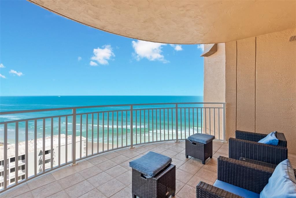 Active With Contract: $599,000 (3 beds, 3 baths, 1980 Square Feet)