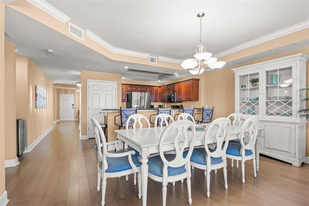 Active With Contract: $599,000 (3 beds, 3 baths, 1980 Square Feet)