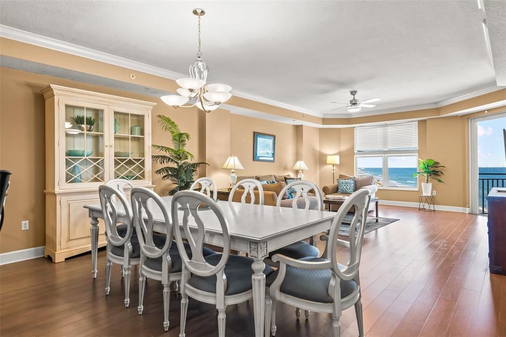 Active With Contract: $599,000 (3 beds, 3 baths, 1980 Square Feet)