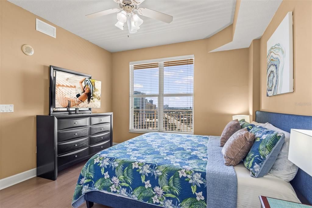 Active With Contract: $599,000 (3 beds, 3 baths, 1980 Square Feet)