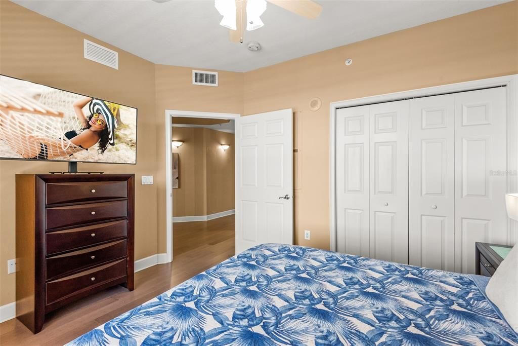 Active With Contract: $599,000 (3 beds, 3 baths, 1980 Square Feet)