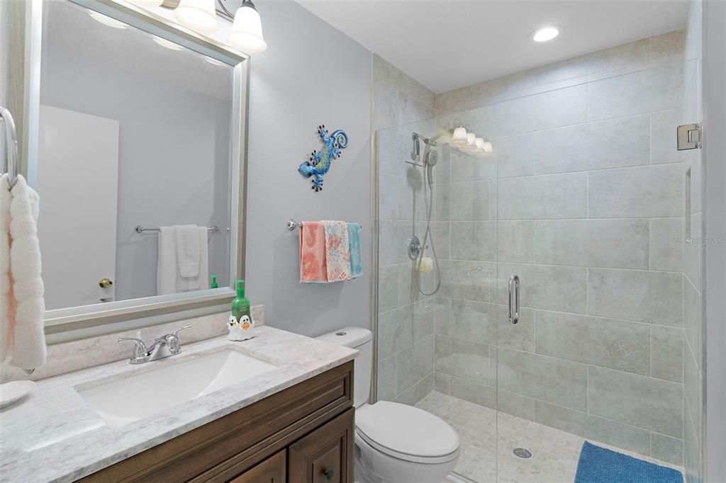 En Venta: $281,000 (2 camas, 2 baños, 1121 Pies cuadrados)