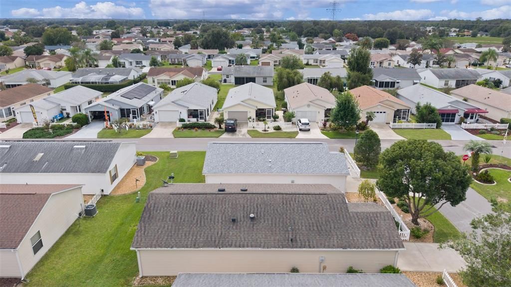 En Venta: $281,000 (2 camas, 2 baños, 1121 Pies cuadrados)