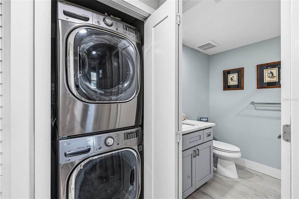 For Sale: $799,000 (2 beds, 2 baths, 1265 Square Feet)