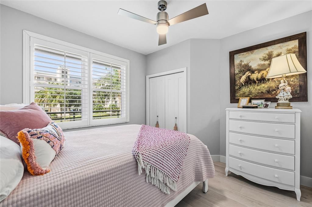 For Sale: $799,000 (2 beds, 2 baths, 1265 Square Feet)