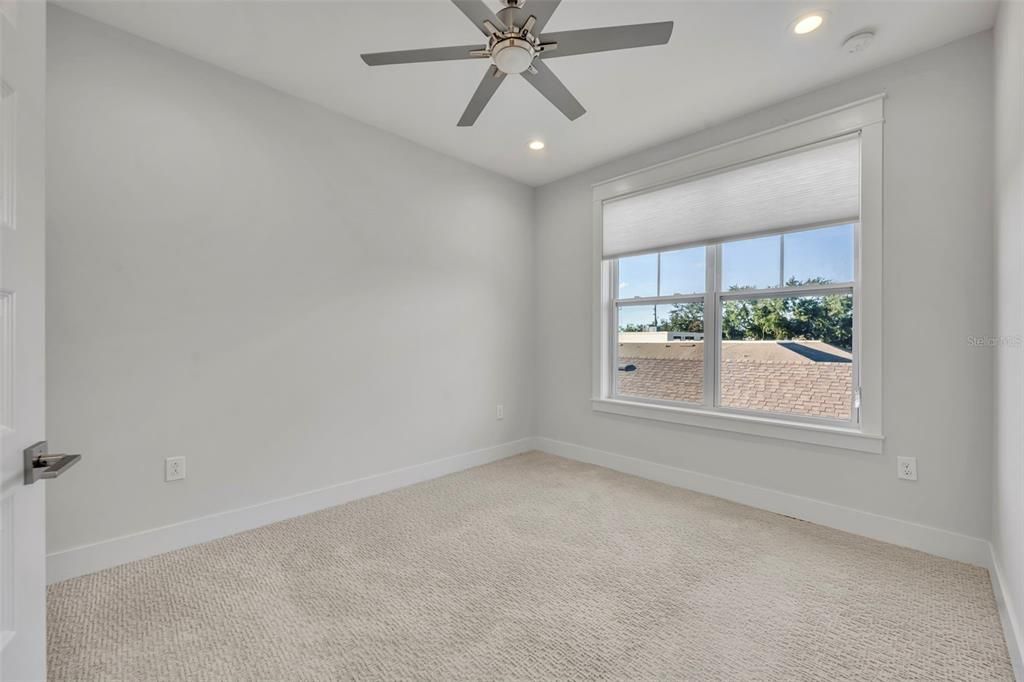 待售: $645,000 (3 贝兹, 2 浴室, 1798 平方英尺)