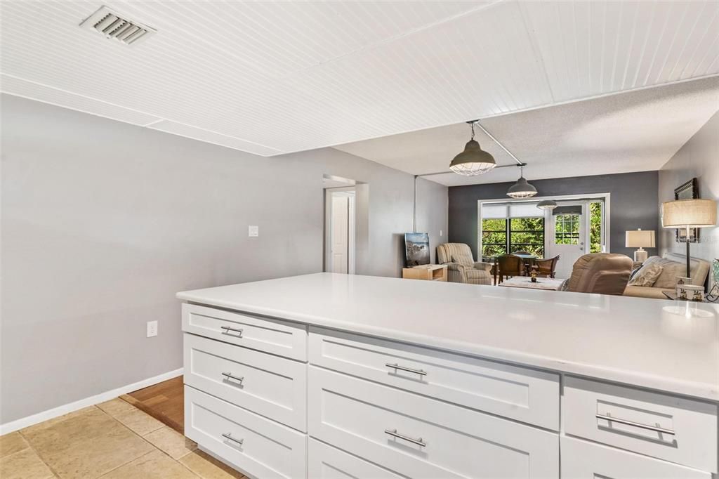 En Venta: $275,000 (3 camas, 2 baños, 1209 Pies cuadrados)