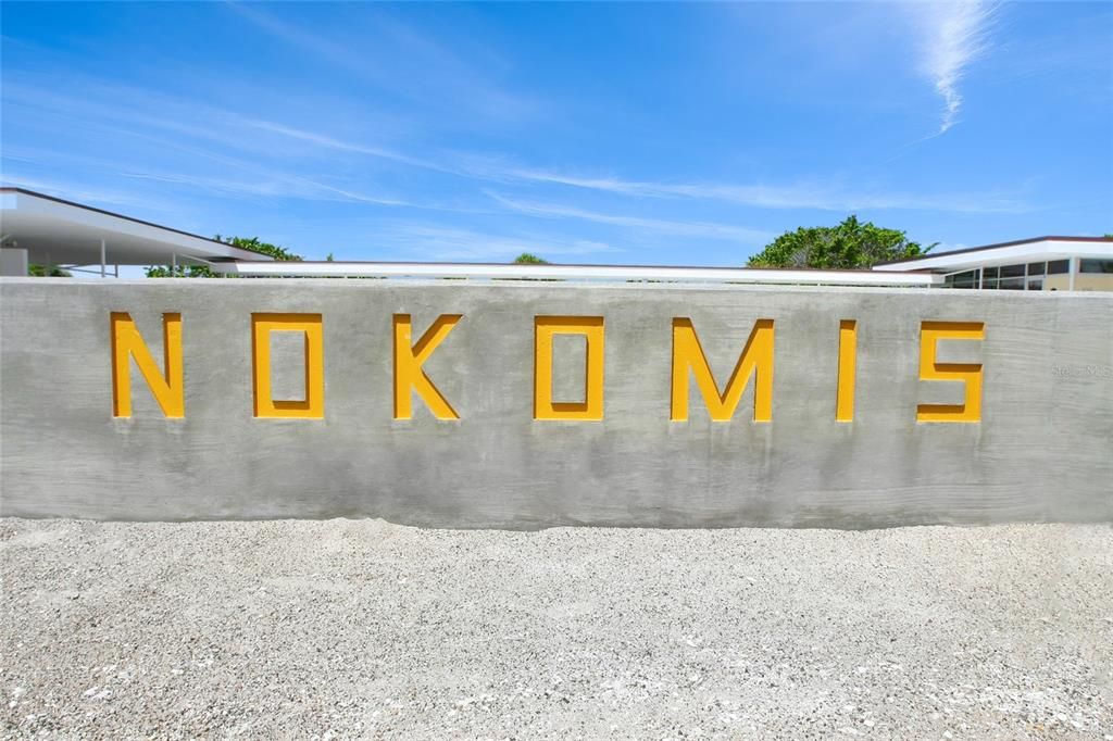 На продажу: $3,200,000 (0.39 acres)