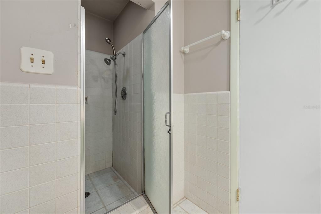 For Sale: $450,000 (4 beds, 2 baths, 2539 Square Feet)