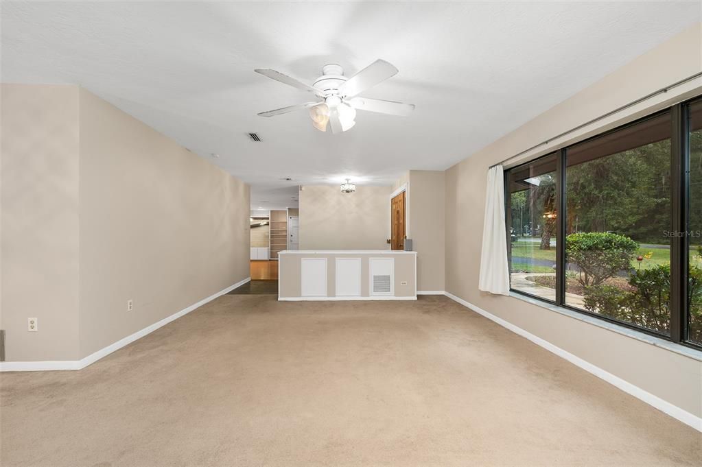 For Sale: $450,000 (4 beds, 2 baths, 2539 Square Feet)