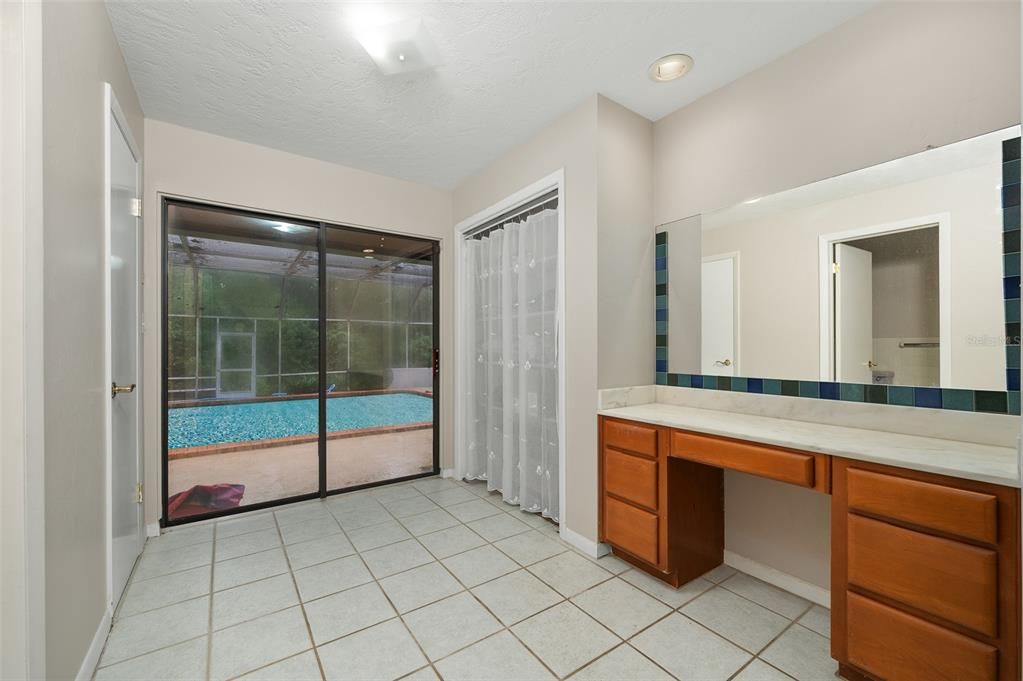 For Sale: $450,000 (4 beds, 2 baths, 2539 Square Feet)