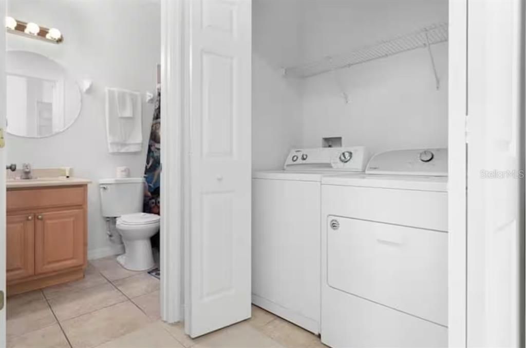 For Sale: $340,000 (3 beds, 2 baths, 1427 Square Feet)