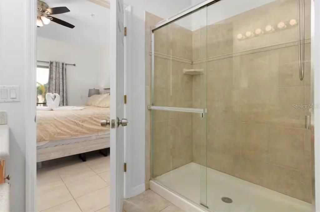 For Sale: $340,000 (3 beds, 2 baths, 1427 Square Feet)