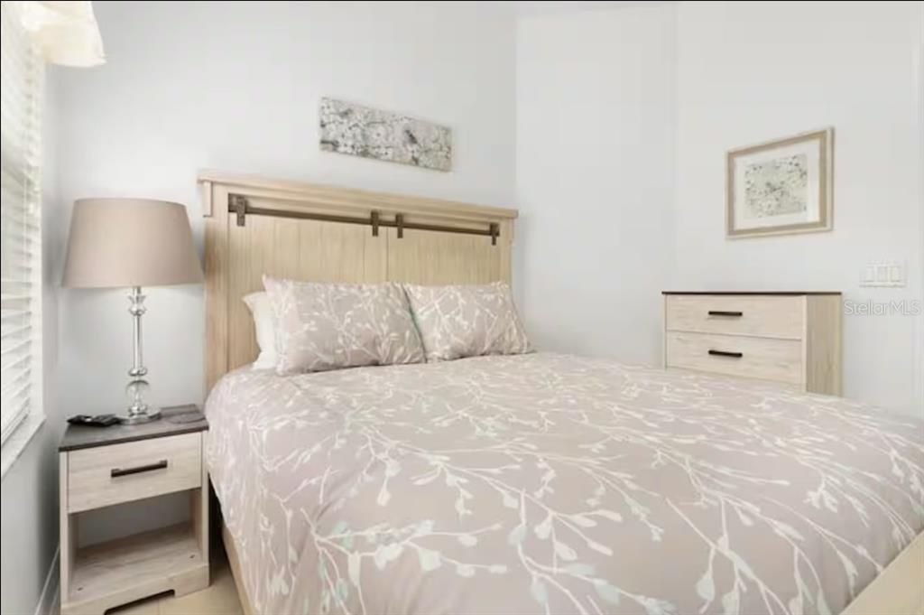 For Sale: $340,000 (3 beds, 2 baths, 1427 Square Feet)