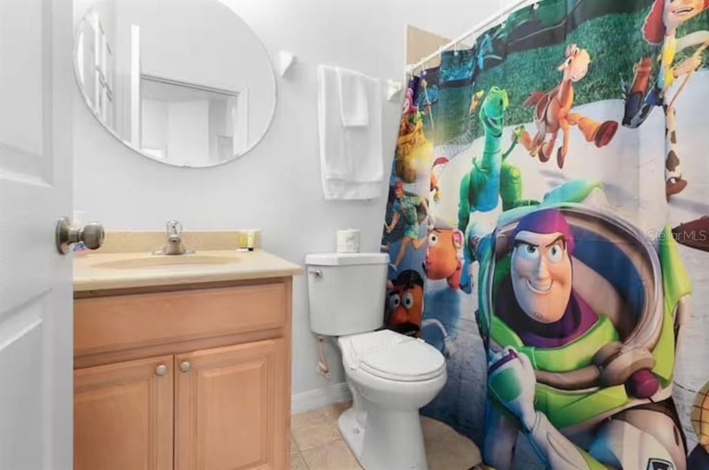 For Sale: $340,000 (3 beds, 2 baths, 1427 Square Feet)