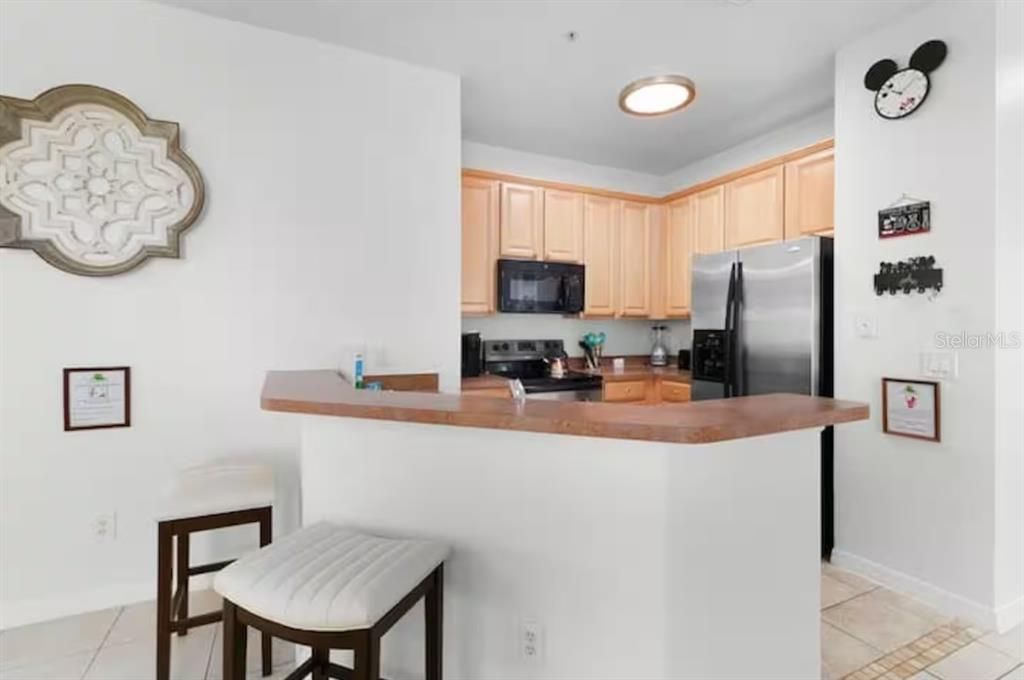 For Sale: $340,000 (3 beds, 2 baths, 1427 Square Feet)