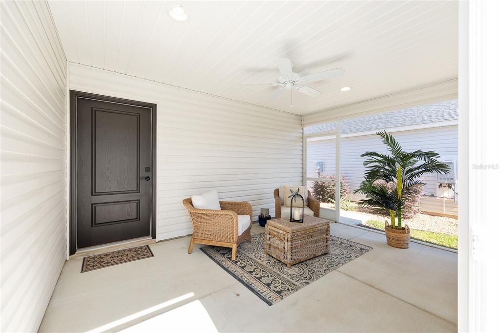 For Sale: $325,000 (2 beds, 2 baths, 1295 Square Feet)