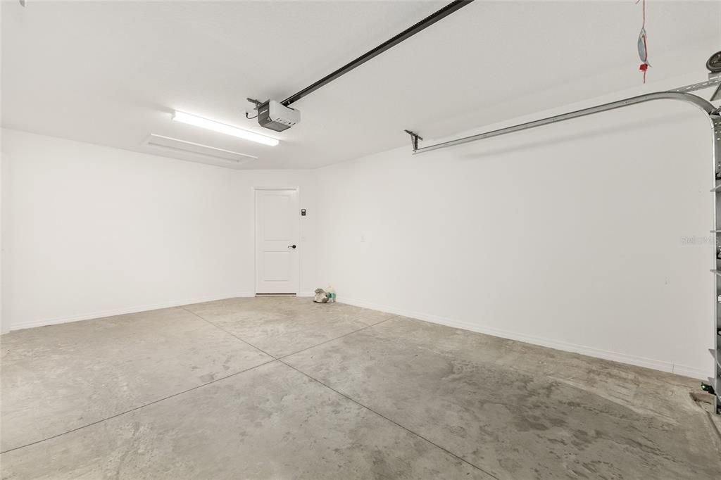 For Sale: $325,000 (2 beds, 2 baths, 1295 Square Feet)