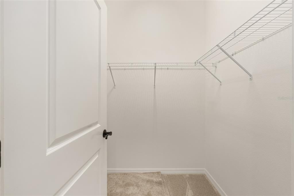 For Sale: $325,000 (2 beds, 2 baths, 1295 Square Feet)