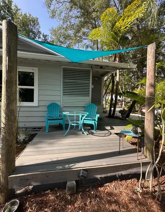 For Sale: $387,000 (2 beds, 2 baths, 999 Square Feet)