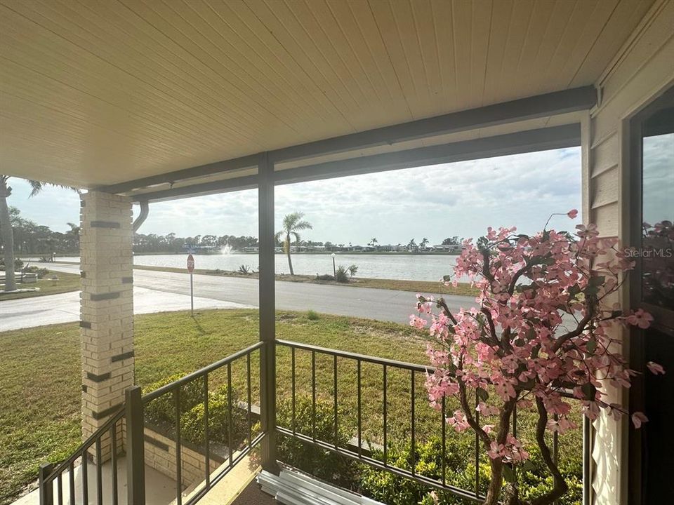 待售: $188,888 (2 贝兹, 2 浴室, 1296 平方英尺)