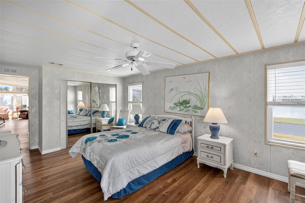 待售: $188,888 (2 贝兹, 2 浴室, 1296 平方英尺)