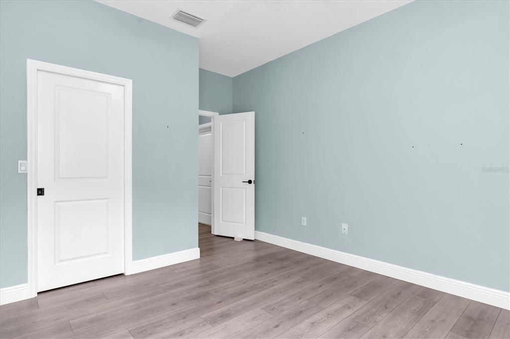 For Sale: $446,695 (3 beds, 2 baths, 2004 Square Feet)