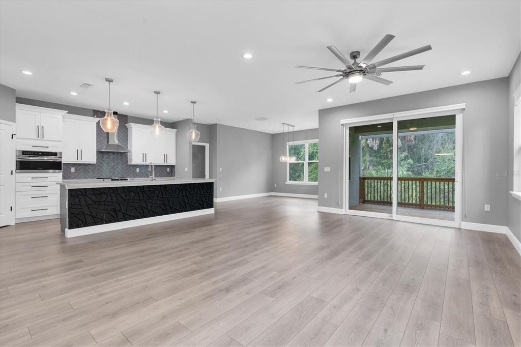 For Sale: $446,695 (3 beds, 2 baths, 2004 Square Feet)