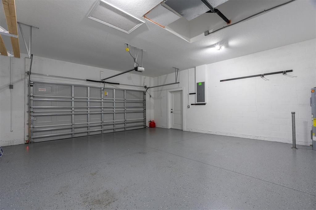 For Sale: $446,695 (3 beds, 2 baths, 2004 Square Feet)