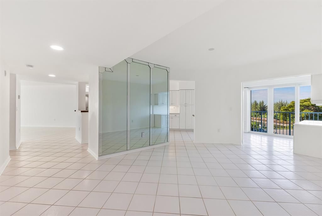 待售: $1,850,000 (3 贝兹, 3 浴室, 2676 平方英尺)