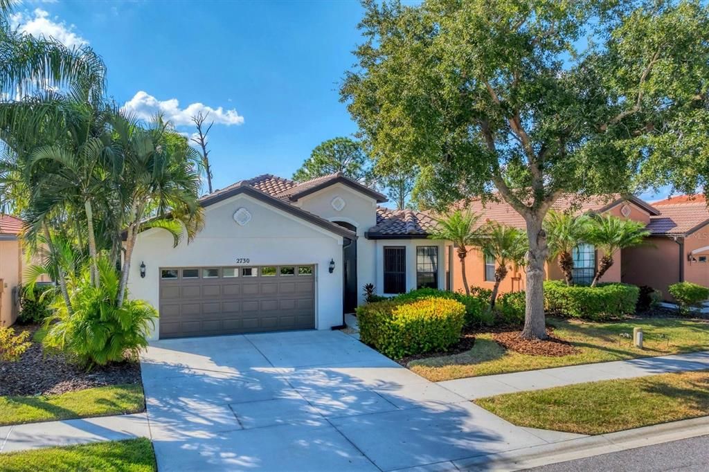 For Sale: $325,000 (2 beds, 2 baths, 1710 Square Feet)