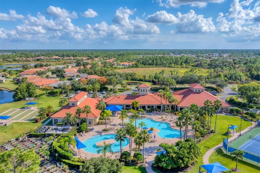 For Sale: $325,000 (2 beds, 2 baths, 1710 Square Feet)