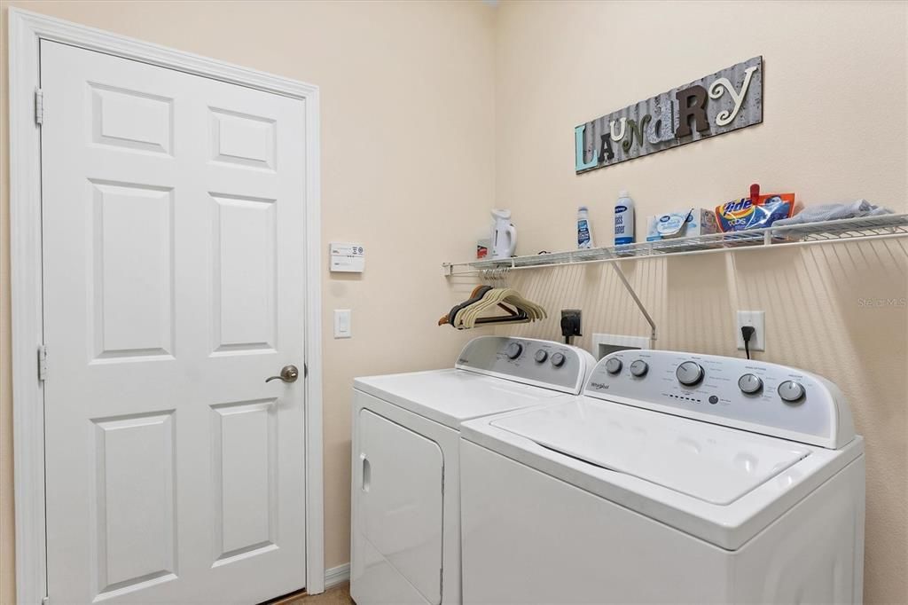 For Sale: $325,000 (2 beds, 2 baths, 1710 Square Feet)