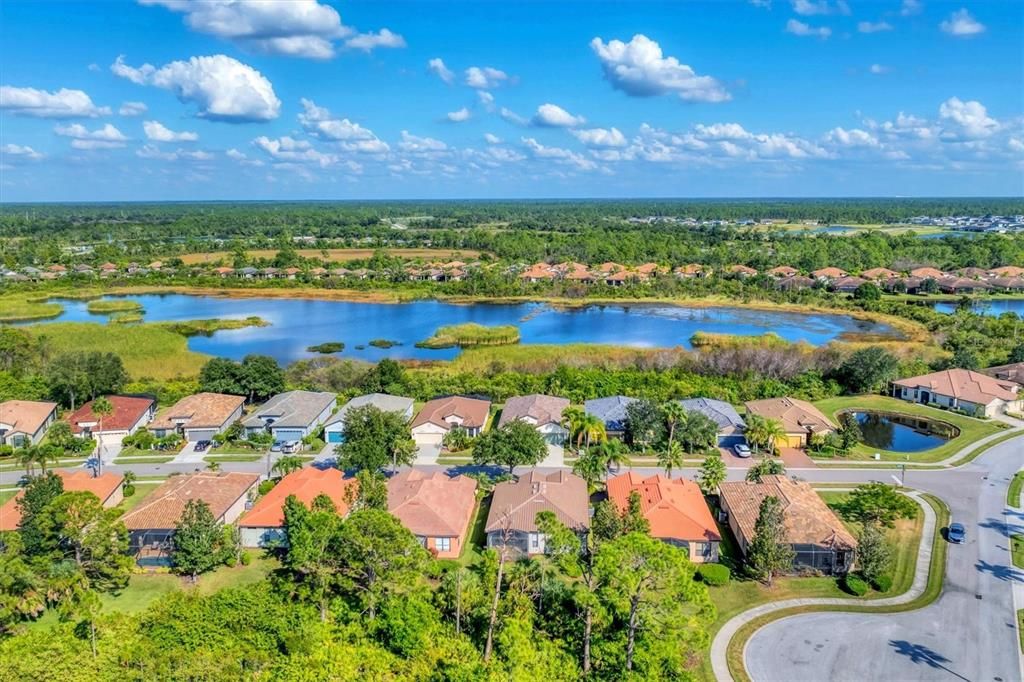 For Sale: $325,000 (2 beds, 2 baths, 1710 Square Feet)