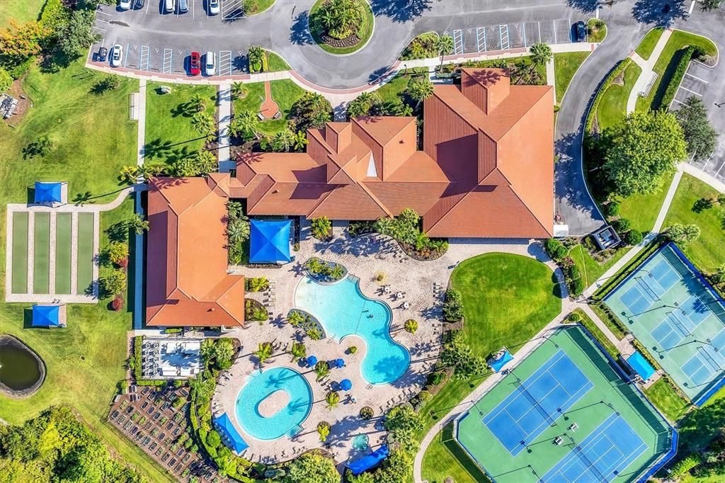 For Sale: $325,000 (2 beds, 2 baths, 1710 Square Feet)