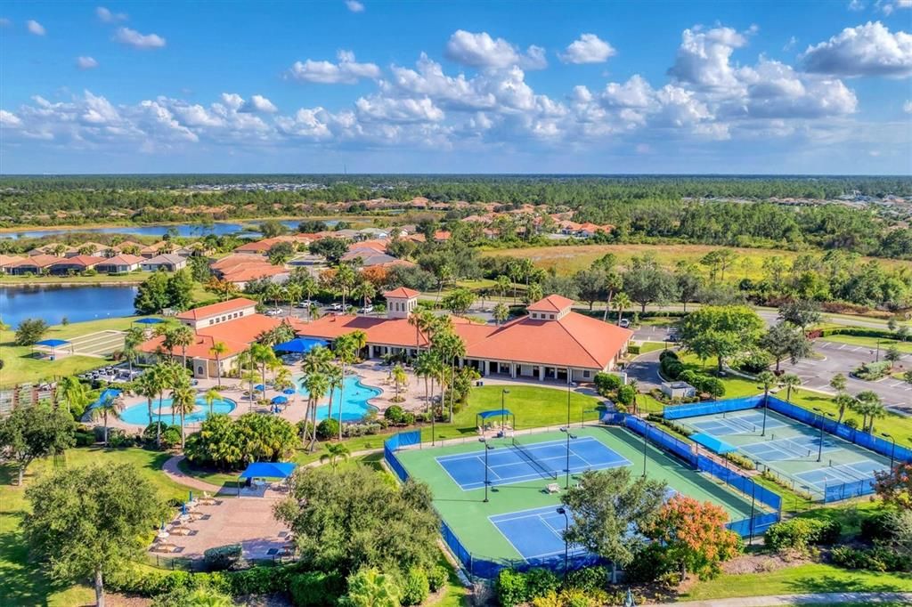 For Sale: $325,000 (2 beds, 2 baths, 1710 Square Feet)