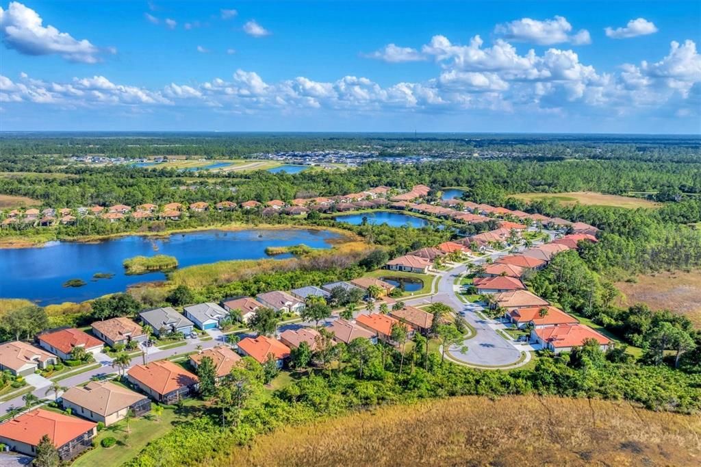 For Sale: $325,000 (2 beds, 2 baths, 1710 Square Feet)