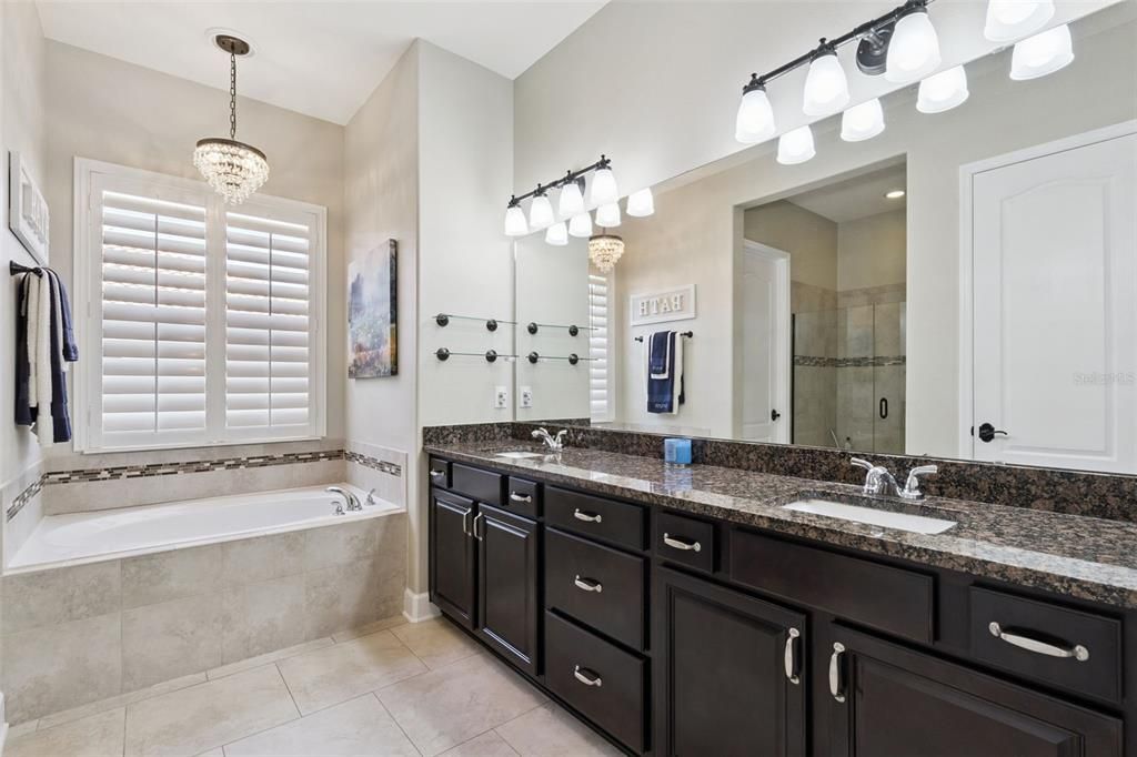 待售: $899,900 (3 贝兹, 2 浴室, 3154 平方英尺)