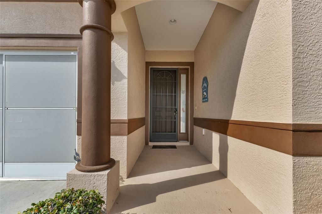 合同活跃: $260,000 (2 贝兹, 2 浴室, 1509 平方英尺)