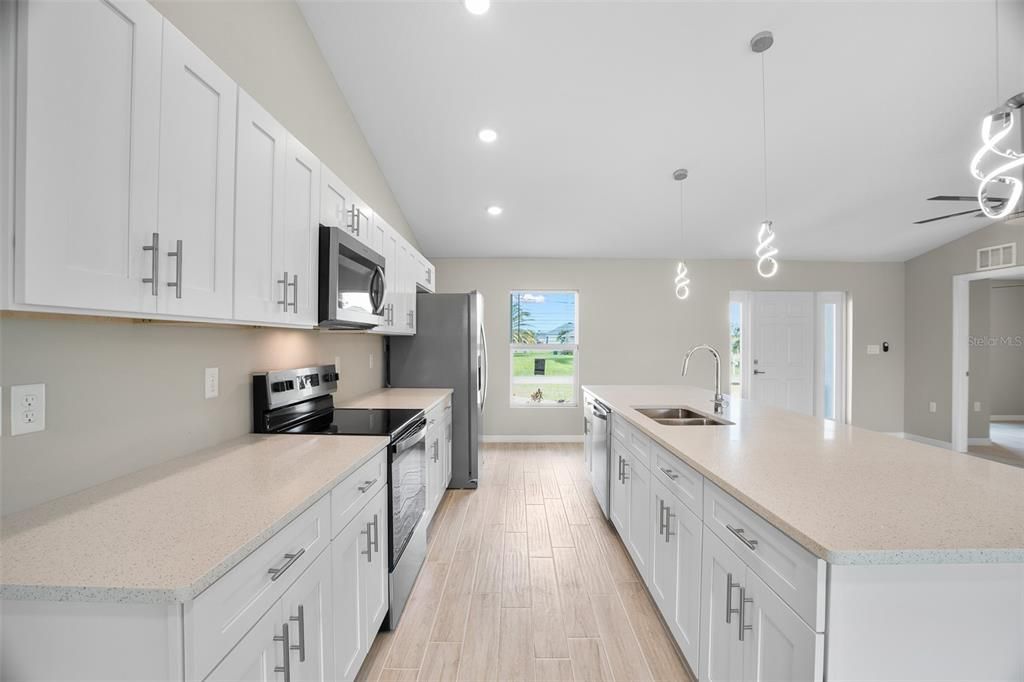 В аренду: $2,295 (4 спален, 3 ванн, 1683 Квадратных фут)