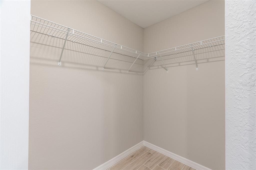 В аренду: $2,295 (4 спален, 3 ванн, 1683 Квадратных фут)