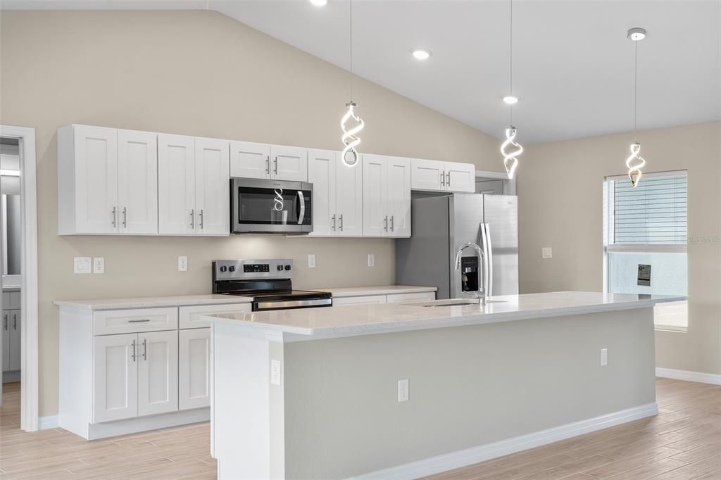 В аренду: $2,295 (4 спален, 3 ванн, 1683 Квадратных фут)