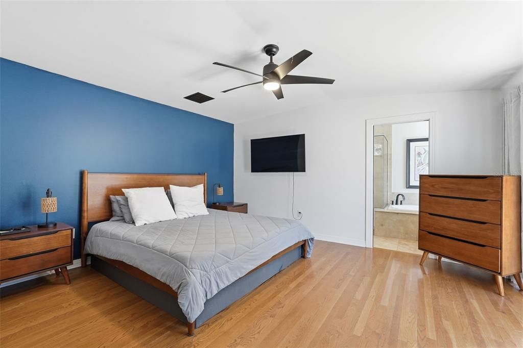 For Sale: $1,100,000 (4 beds, 3 baths, 2451 Square Feet)