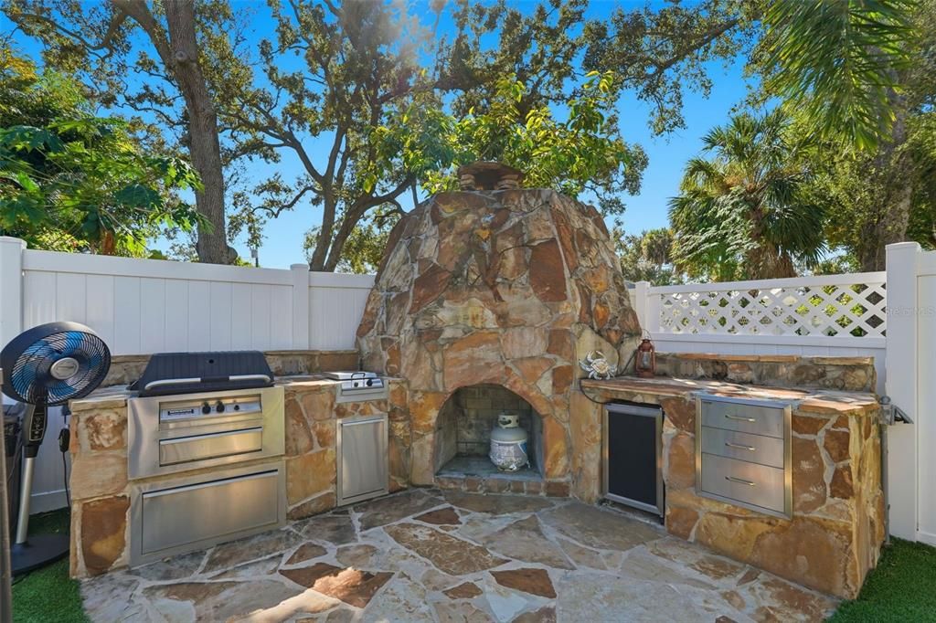 For Sale: $1,100,000 (4 beds, 3 baths, 2451 Square Feet)