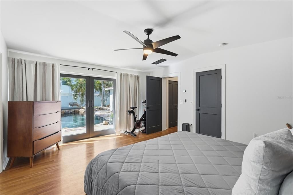 For Sale: $1,100,000 (4 beds, 3 baths, 2451 Square Feet)