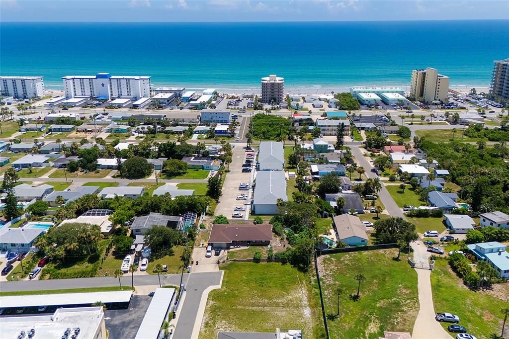 For Sale: $399,000 (0.18 acres)