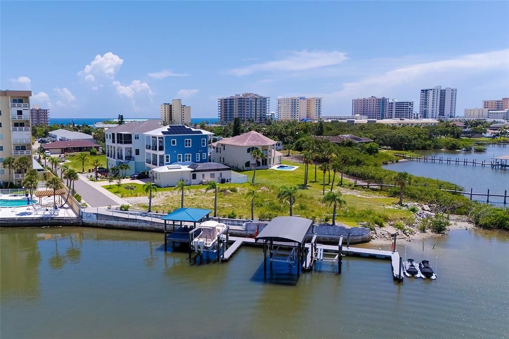 For Sale: $399,000 (0.18 acres)