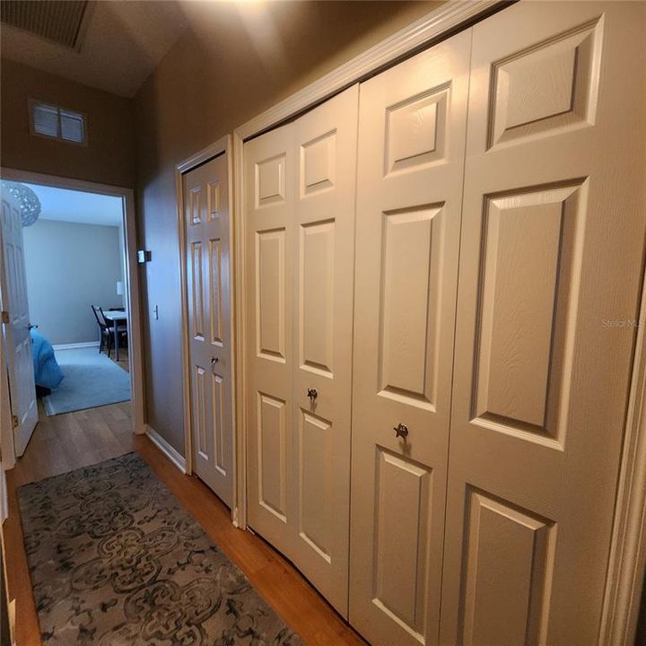 待售: $249,900 (3 贝兹, 2 浴室, 1343 平方英尺)